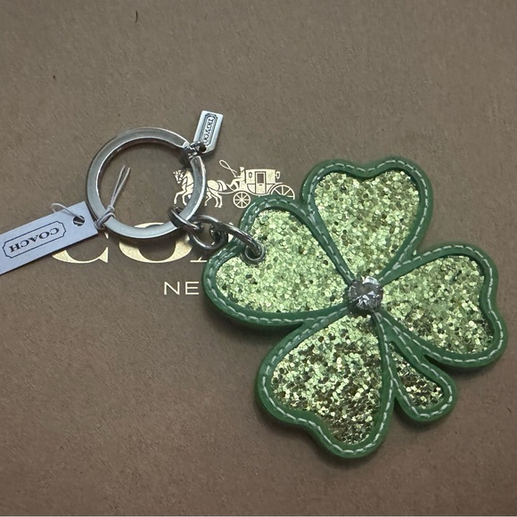 Coach Green Leather Glittered Four Leaf Clover Shamrock Keychain Fob Bag - Picture 3 of 5